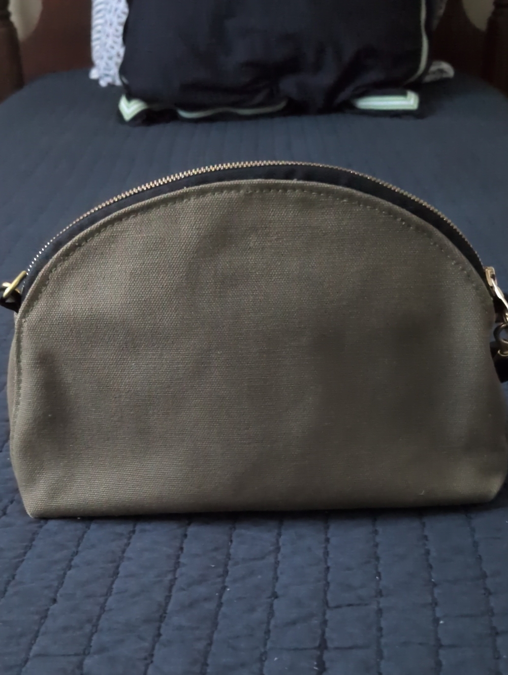 R. Riveter Canvas Hopper Crossbody Bag - Picture 3 of 8